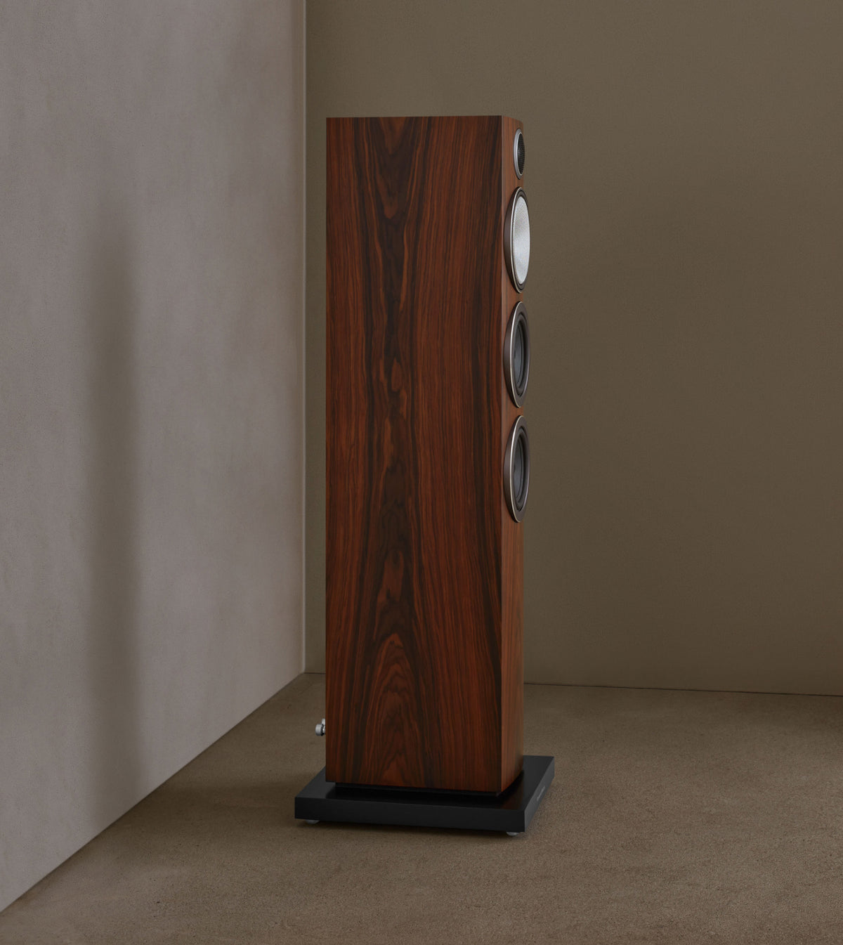 BOWERS & WILKINS 704 S3 Mocha Altavoz Torre 3 Vías 8 Ohms Doble Woofer 5 Pulgadas