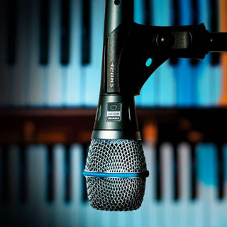 SHURE BETA 87A Micrófono Condensador Supercardioide Voz Premium Profesional