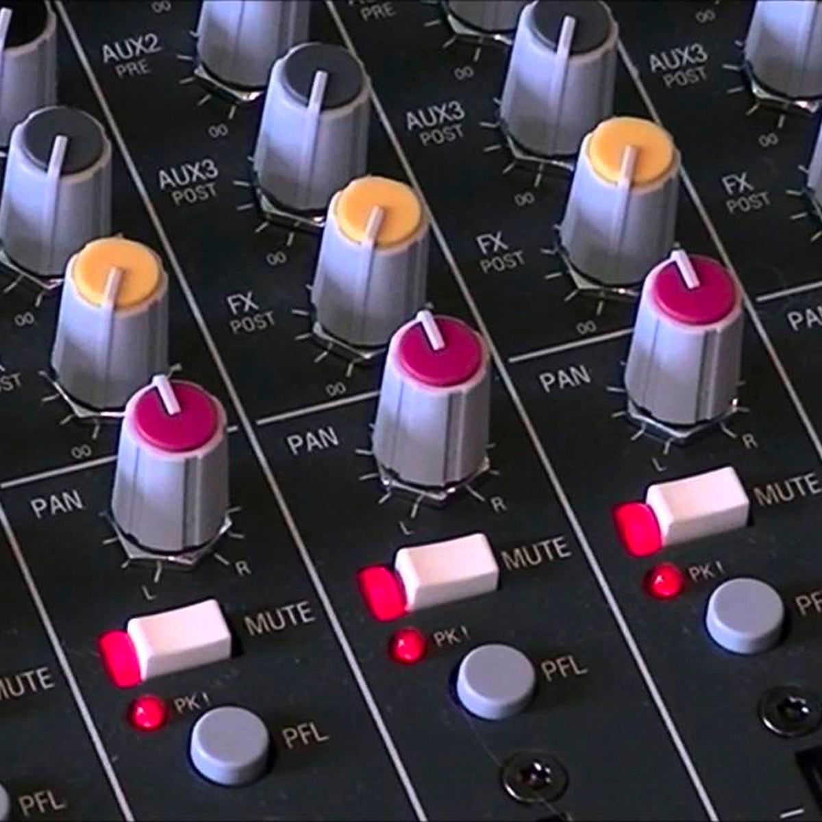 Allen & Heath ZED-12FX Mezclador Analógico 9 Canales DuoPre 16 Efectos USB