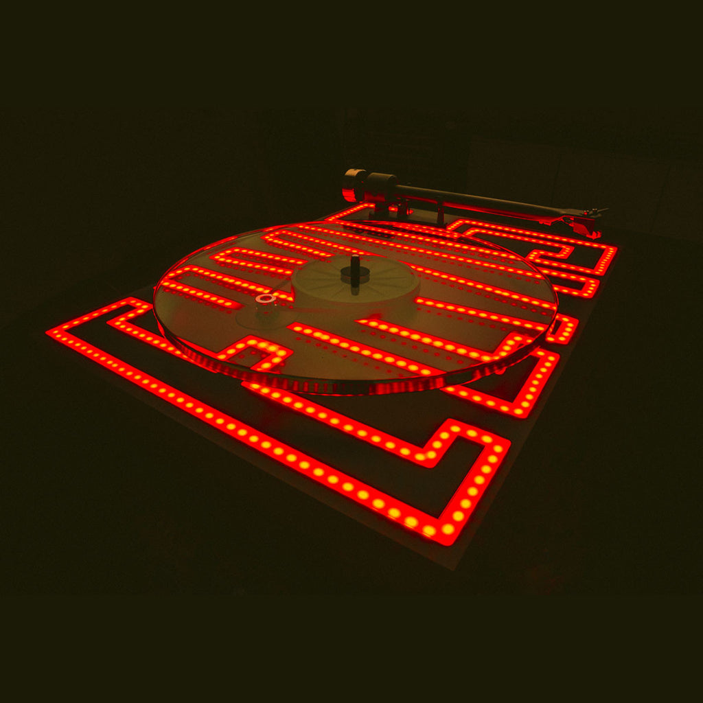 Pro-Ject Elvis Turntable Edición Especial Limitada 90 Aniversario Sumiko Rainier LED Logo
