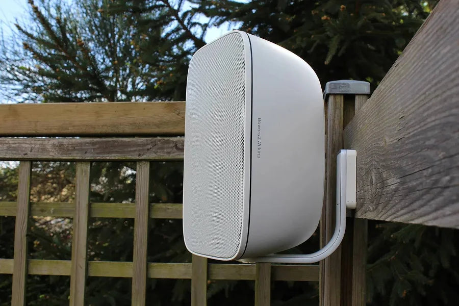 Bowers & Wilkins AM-1 Blanco Par Bocinas Cajón Resistentes Exterior 20-100W